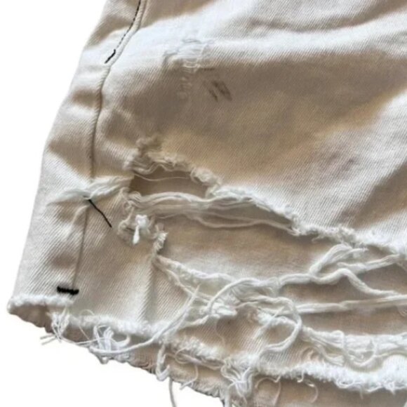 PrettyLittleThing Women's Distressed Hem Denim Shorts - US 12 - Picture 4 of 7